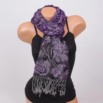 Image 1 of Зимен шал в лилаво и черно с цветя