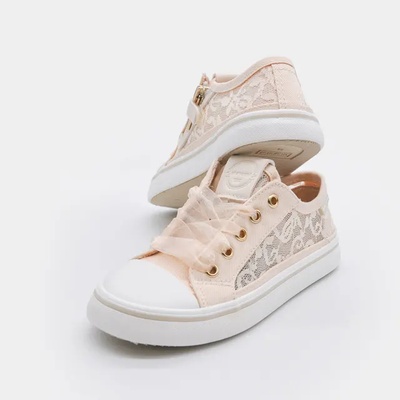 Mayoral Спортни обувки ажурени в светлобежов цвят за мини момиче Mayoral
