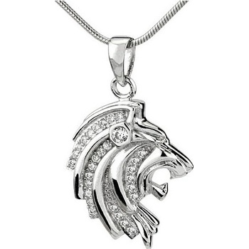 SILVEGO Prívesok hlava leva zo striebra s micro zirkónia JJJP0100