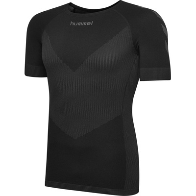 Hummel Функционална тениска черно, размер M-L