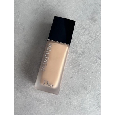 Dior Make-up Dior Forever Skin Glow 24h rozjasňující hydratační make-up 2WP Warm Peach 30 ml