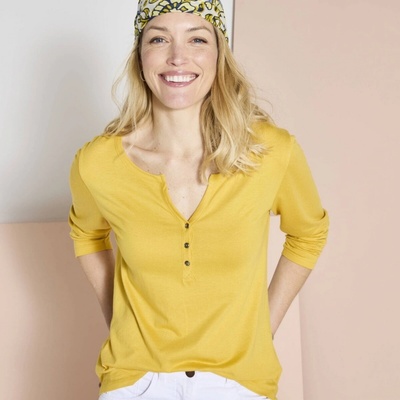 Jednofarebné tričko s tuniským výstrihom a dlhými rukávmi kari