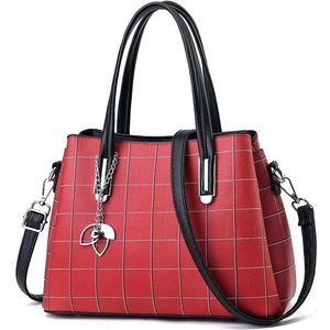 CHARON Дамска Чанта Charon Everly, Различни цветове, Червена (KD-65-RED)