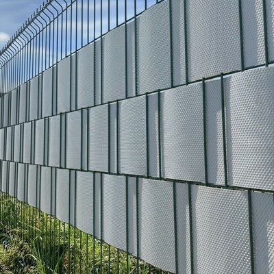 STÍNFOL stínicí výplňový pás do panelového plotu 0,19 m x 26 m, RAL 7040 šedá