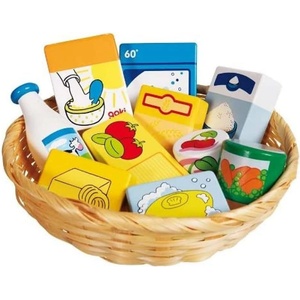 Goki Дървен комплект Goki - Хранителни продукти в кошница (51713) - ozone