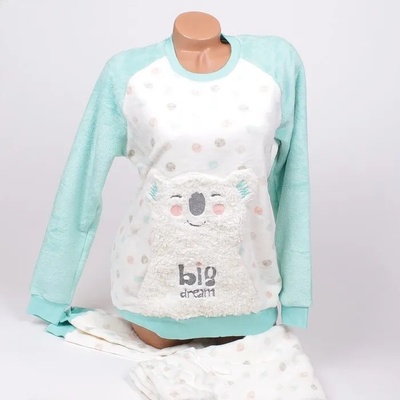 Сладка и пухкава дамска пижама в бяло и зелено с мече