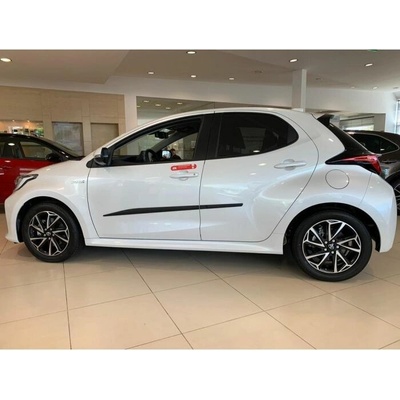 Ochranné lišty dverí Toyota Yaris 2020