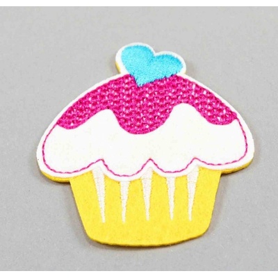 Nažehľovacia záplata - cupcake so srdiečkom - rozmer 6 cm x 5,5 cm