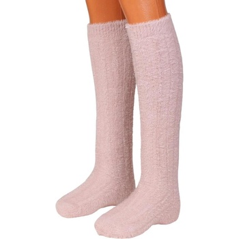 Пухкави 3/4 чорапи в нежно розово