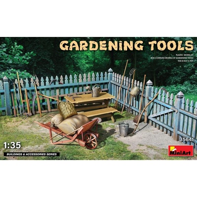 MiniArt Gardening Tools 1:35