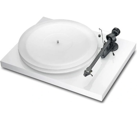 Pro-Ject debut III