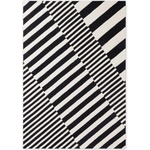 Elle Decoration Черно-бял ръчно изработен вълнен килим 200x290 cm Stryve Flux - Elle Decoration (106359-200x290)