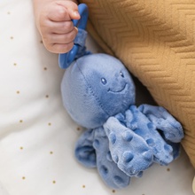 Nattou Lapidou chobotnička vibračná na C krúžku dark blue 20 cm