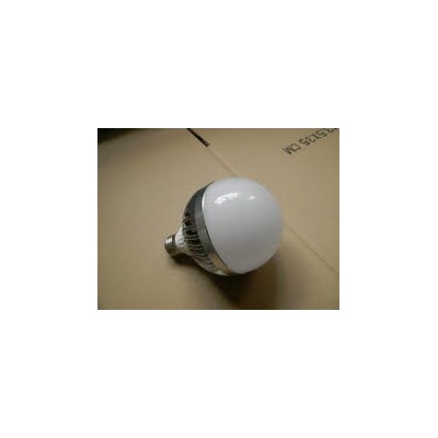 LED ЛАМПА E27 12x1 W (558)