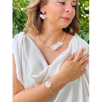 Meganflo Луксозен комплект с бели хортензии и позлатени елементи