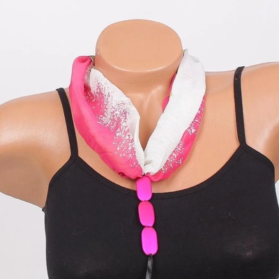 Фишу-колие в розово и бяло с ефектни висулки