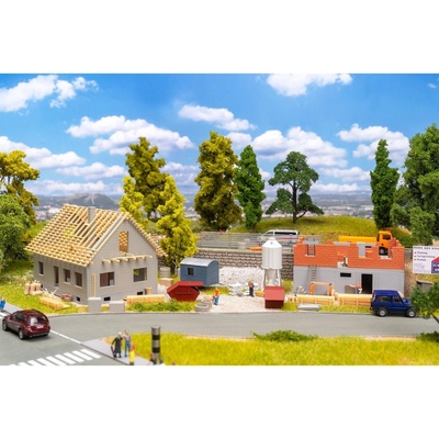 Faller Промоционален комплект /On the building site - строителна площадка с къщи и работници (190089)