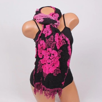 Image 1 of Красив дамски шал в черно с цикламени цветя и пеперуди