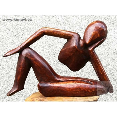 RELAXUJÍCÍ MUŽ 30 x 40 cm - dřevěná soška