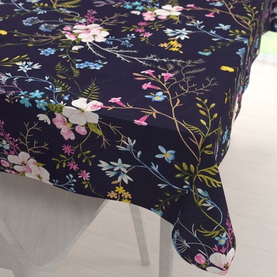 Biante bavlna obdĺžnikový obrus Sandra SA-557 Modro-ružové kvety na tmavo modrom 50x100 cm