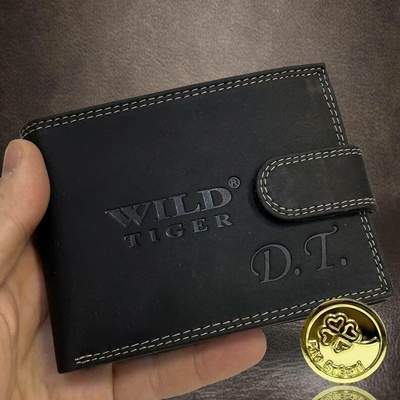 Černá pánská kožená peněženka s monogramem luxusní pravá kůže ražba monogram u A Okrasně Monotype Cors.