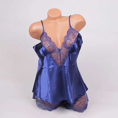 Макси сатенена пижама в тъмносиньо с красива дантела