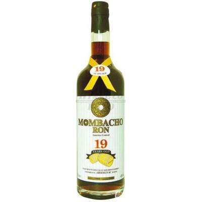 Mombacho 19y 43% 0,7 l (holá láhev)