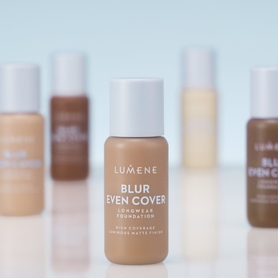 Lumene Фон дьо тен с високо покритие и дълготраен матов финиш Lumene Blur Even Cover Foundation (86243)