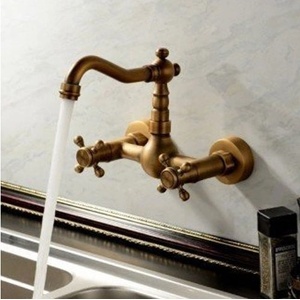 Sanitary ware Ретро смесител за кухня Желен, стнен с врътки, бронз ( старо злато) (6420)