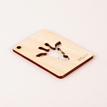 SOJKA Dřevěná vůně do auta - Žirafa obrys