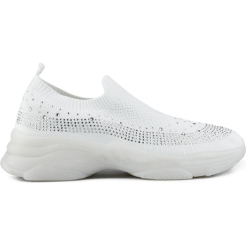 Дамски текстилни обувки в бял цвят