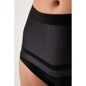 Chantelle оформящи бикини дамски Brilliant Shaping (C1B570)
