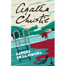 SANGRE EN LA PISCINA