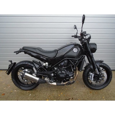 Benelli Leoncino 500 E5 Trail ABS černá