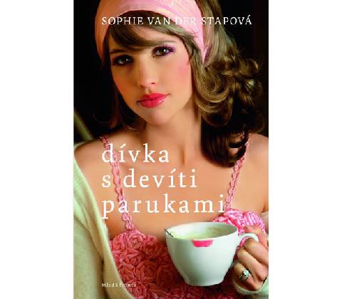 Dívka s devíti parukami