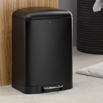 Kela 6 л черен кош за отпадъци с педал KELA от серия Davino