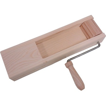 Řehtačka dřevěná velká Kučerňák