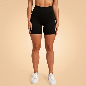GymBeam BeastPink Дамски къси панталони Venture Black M