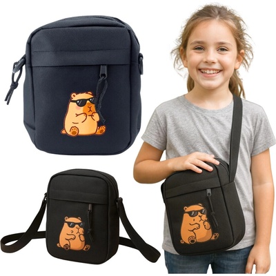 LEAN Dětská crossbody taška s kapybarou nastavitelný popruh černá 19 5 × 14 cm – Sleviste.cz