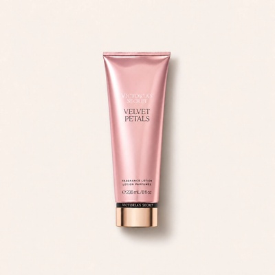 Victoria´s Secret Velvet Petals tělové mléko 236 ml