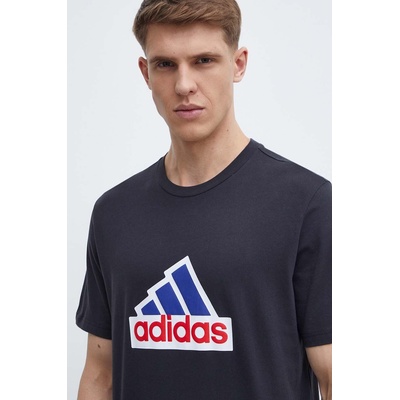 Adidas Памучна тениска adidas в черно с принт IS9596 (IS9596)