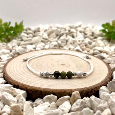 Certom Provázkový náramek s unakitem, magnezitem a stříbrnými komponenty 0130