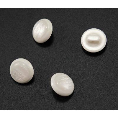 Gombík so spodným prišitím - lomená biela s perleťou - priemer 1,1 cm
