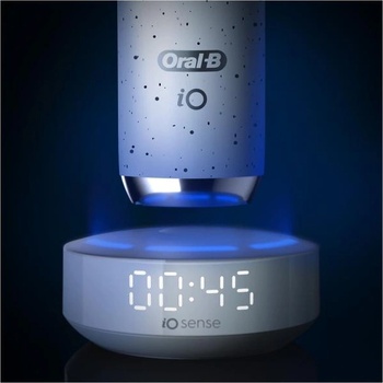 Image 1 of Oral-B iO Series 10 stardust white