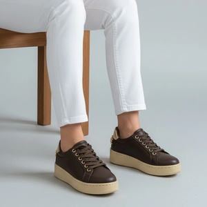  Спортни маратонки D06067-3 Brown