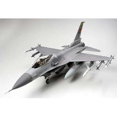 Tamiya F-16CJ Fighting Falcon 1:32