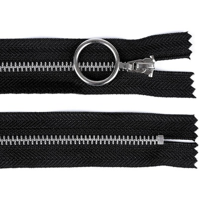 Kovový zip No 4 délka 20 cm se stříbrnými zoubky, malé, 322 černá