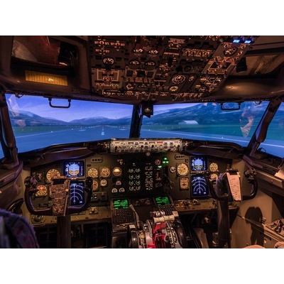 Certifikovaný plně pohyblivý simulátor Boeing 737