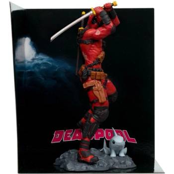 McFarlane Toys Фигурка Marvel Deadpool 1: 10th Scale Collectible with Scene (MCFARLANE-14822)