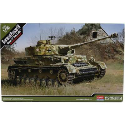 ACADEMY TANK GERMAN PANZER IV AUSF. H LATE VERSION MILITARY 1944 1:35